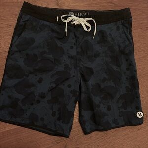 Vuori Cruise Board Shorts W34 Navy Blue Inkspot Print